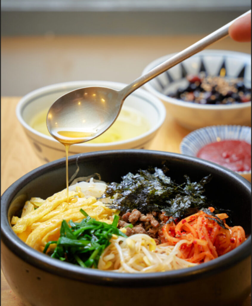 Traditional Jeonju-style bibimbap at Jeonju Yuhalmeoni Bibimbap in Seoul