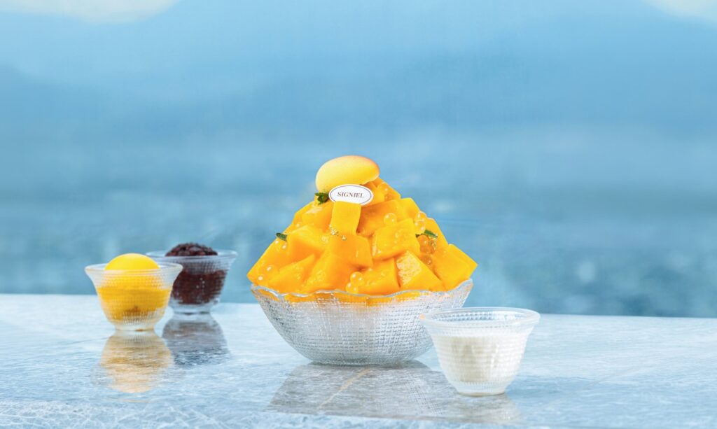 Luxury apple mango bingsu with a Seoul city view