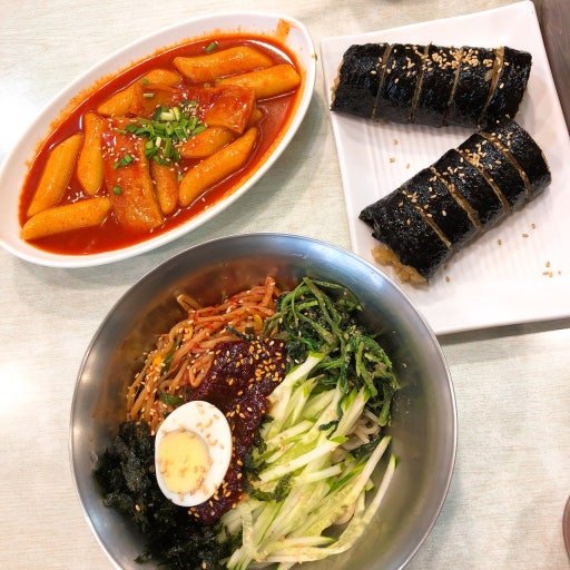Tteokbokki and gimbap at Myeonghwadang in Myeongdong Seoul