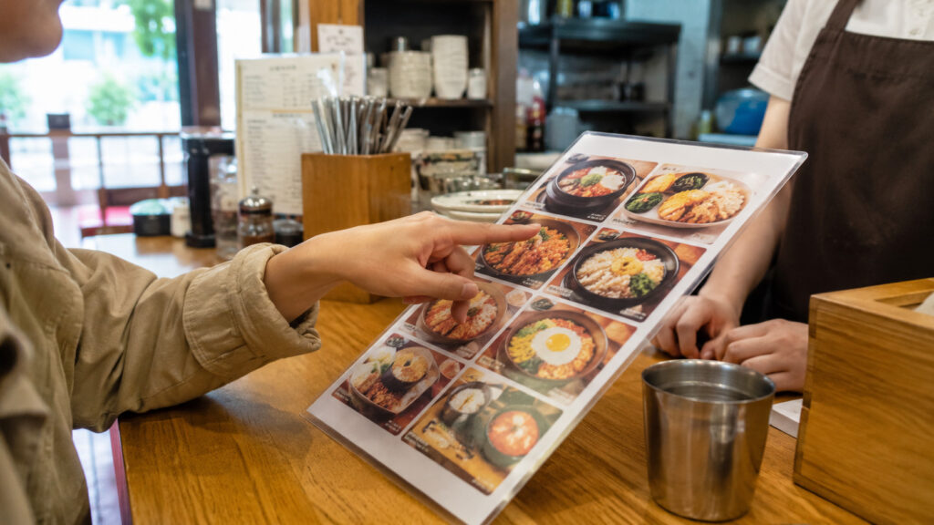 How to order food in Korea by pointing at a restaurant menu