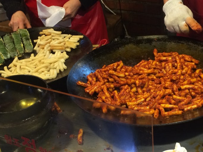 Gireum tteokbokki at Tongin Market in Seoul