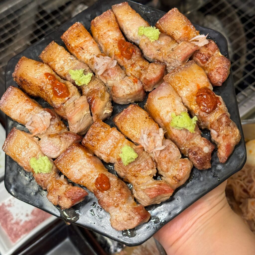 Yuktongryeong pork BBQ restaurant in Myeongdong Seoul