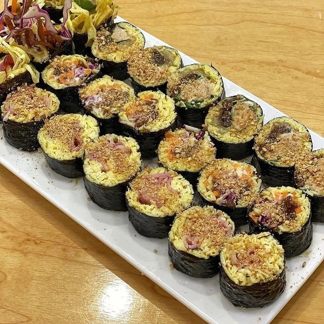 Keto gimbap filled with shredded egg at Boseul Boseul in Yeoksam Seoul