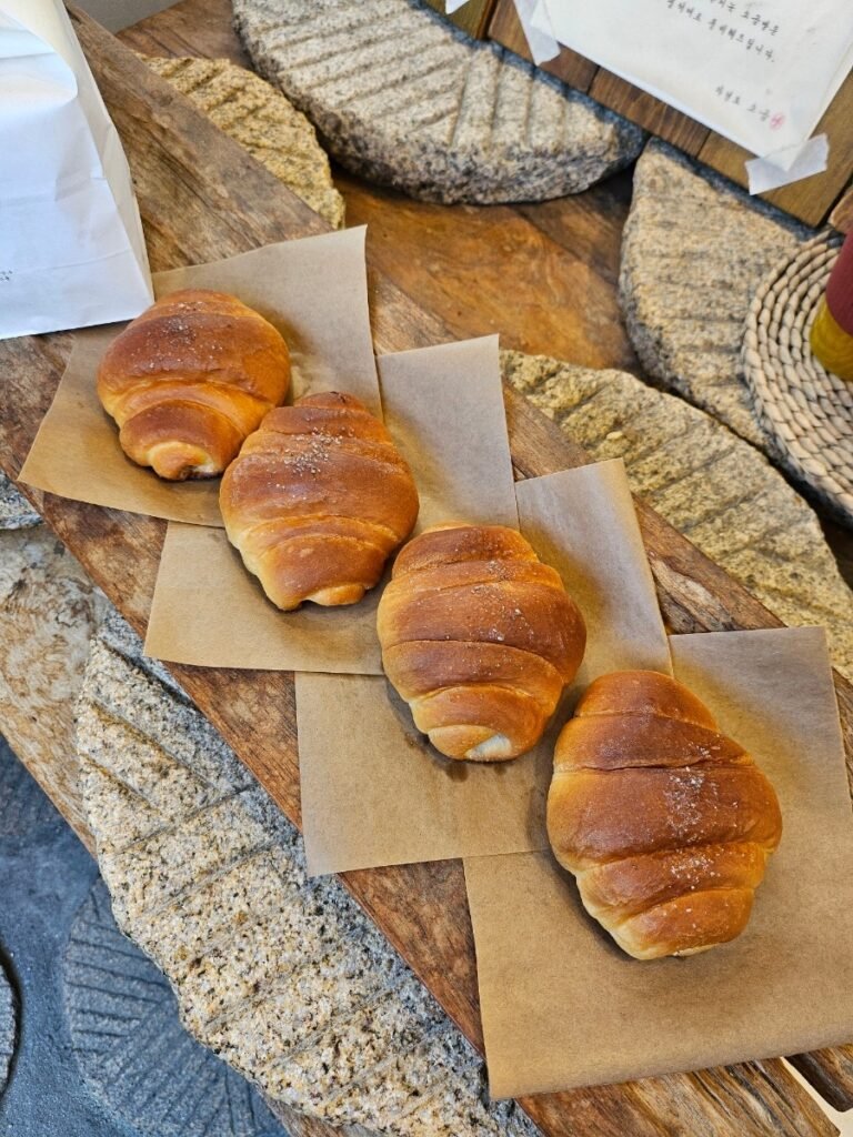Fresh salt bread at Jayeondo Salt Bread in Ikseondong, Seoul